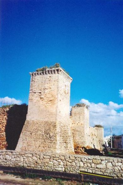 Tutino - Un suggestivo scorcio del castello